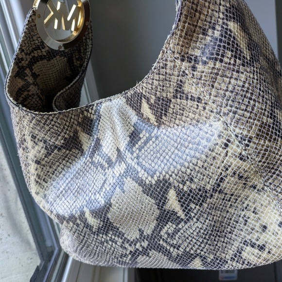 Michael Kors Python Print Bag - Picture 15 of 16